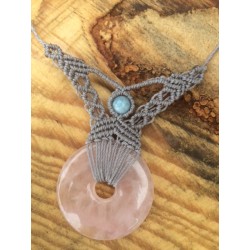 Necklace (Rose quartz)